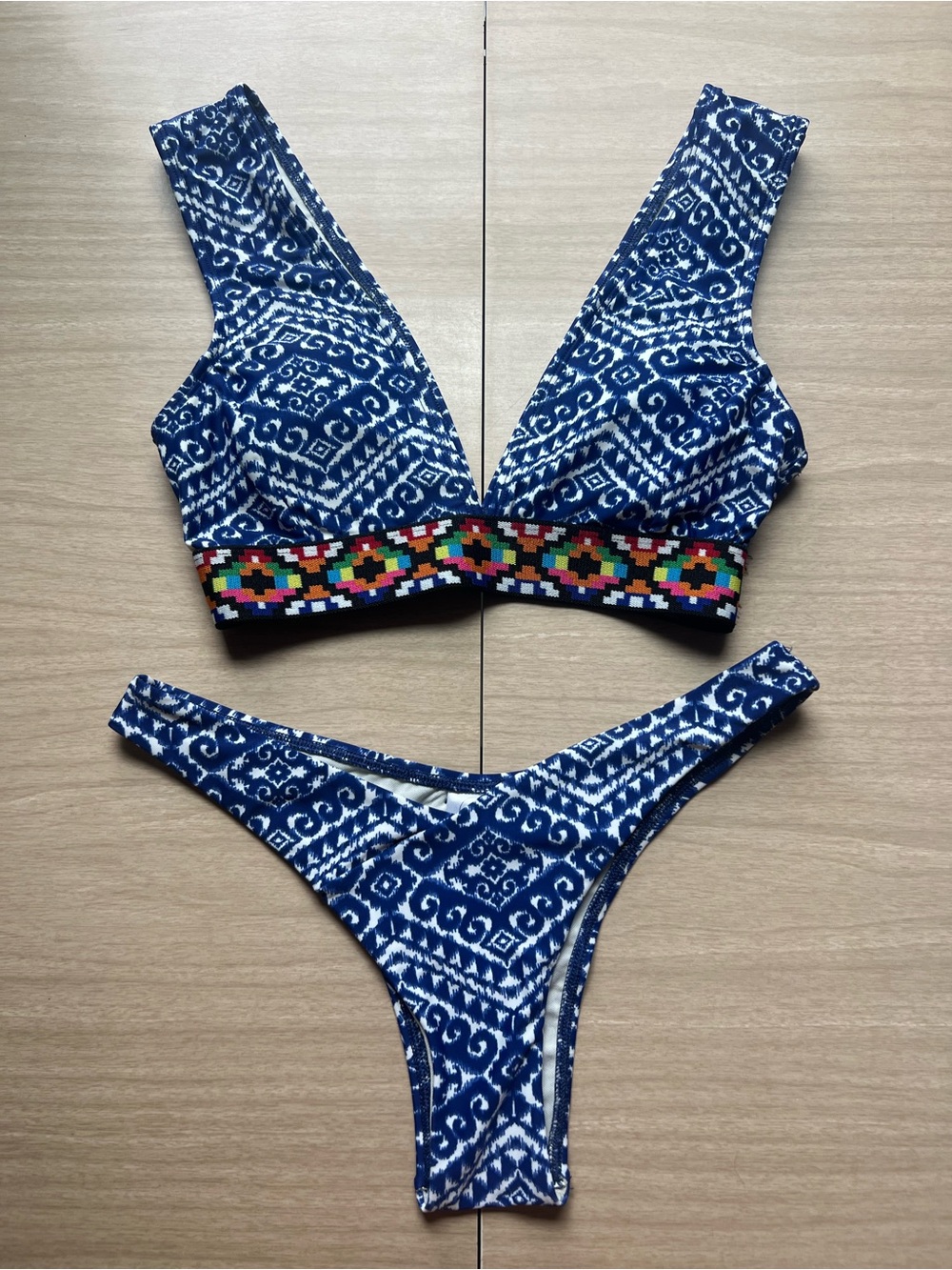 Body Glove Women’s Blue Patterned Bikini Set Size S Top / XS Bottoms
